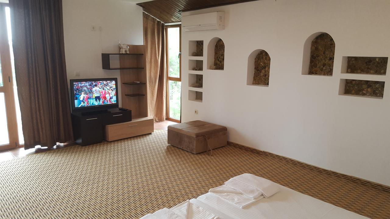 Guest House Trakia Primorsko Exterior photo